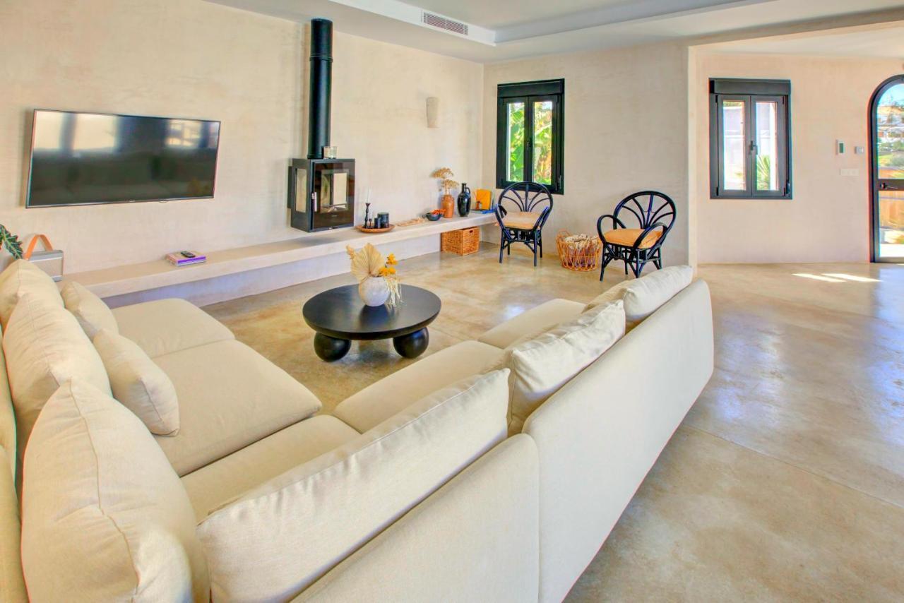 Villa Mas Tranquila - A Stylish Villa With Pool 150 M From The Beach Conil De La Frontera Ngoại thất bức ảnh